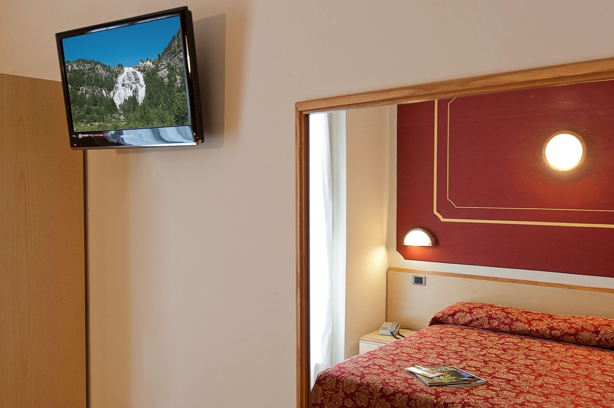 Hotel Boston Stresa Esterno foto