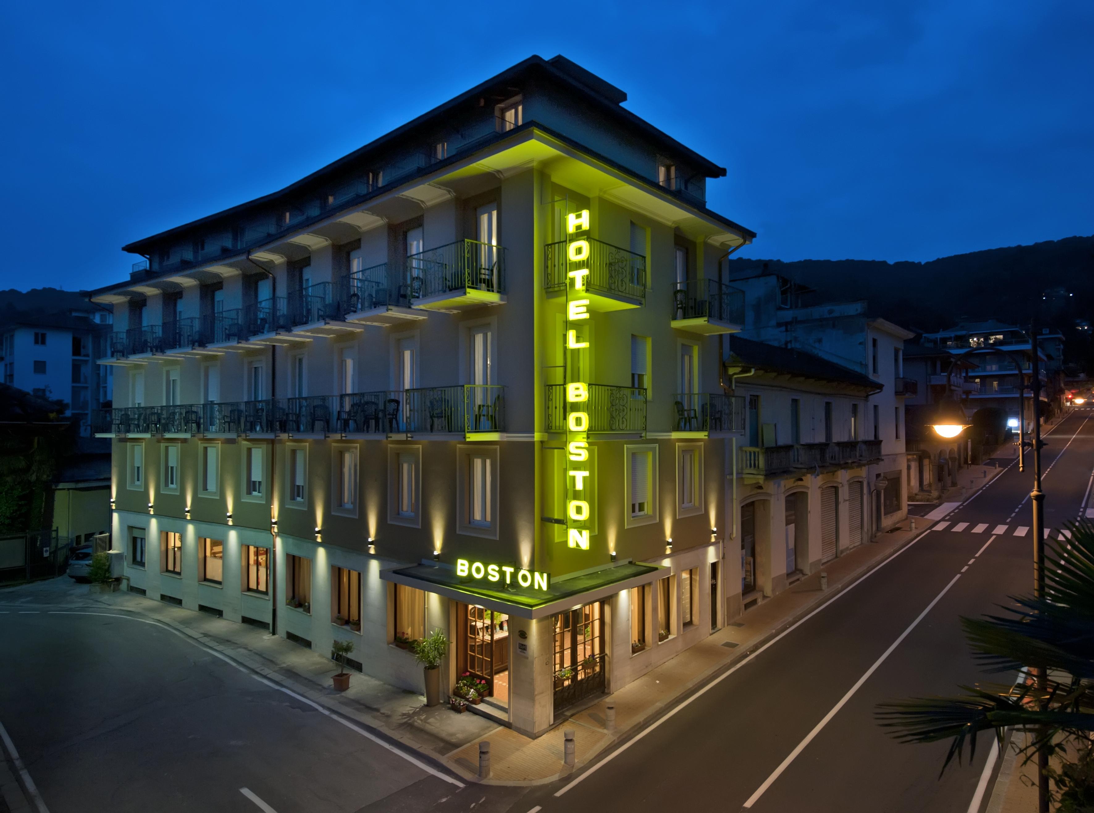 Hotel Boston Stresa Esterno foto