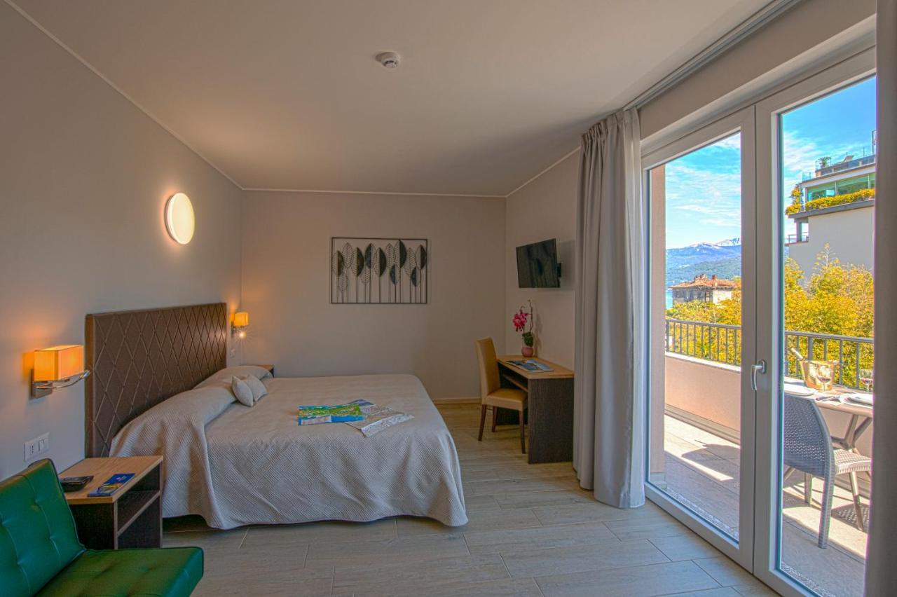 Hotel Boston Stresa Esterno foto
