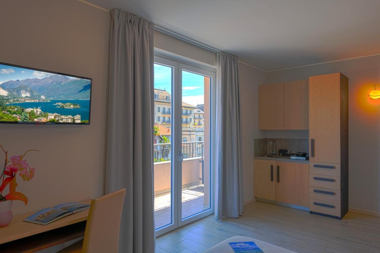 Hotel Boston Stresa Esterno foto
