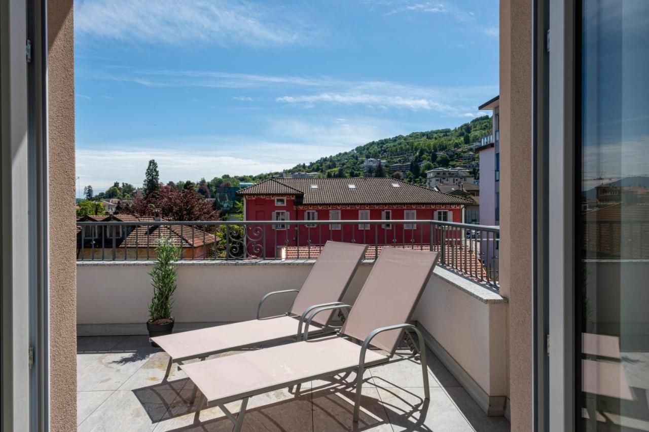 Hotel Boston Stresa Esterno foto